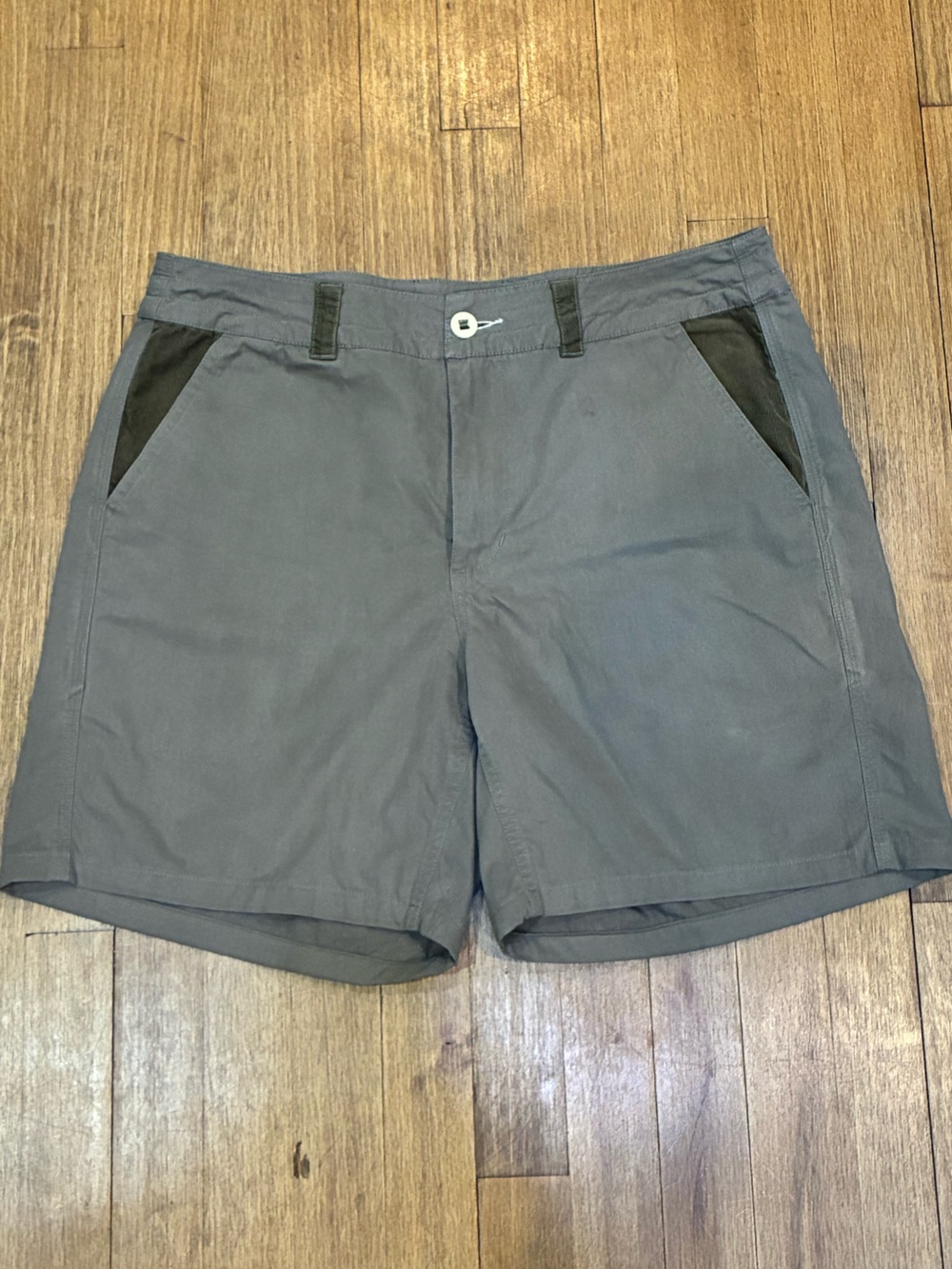 Howler Brothers - Hybrid Chino Shorts /  size 34
